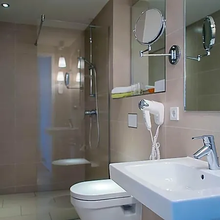 Hotel Spreeblick 3*